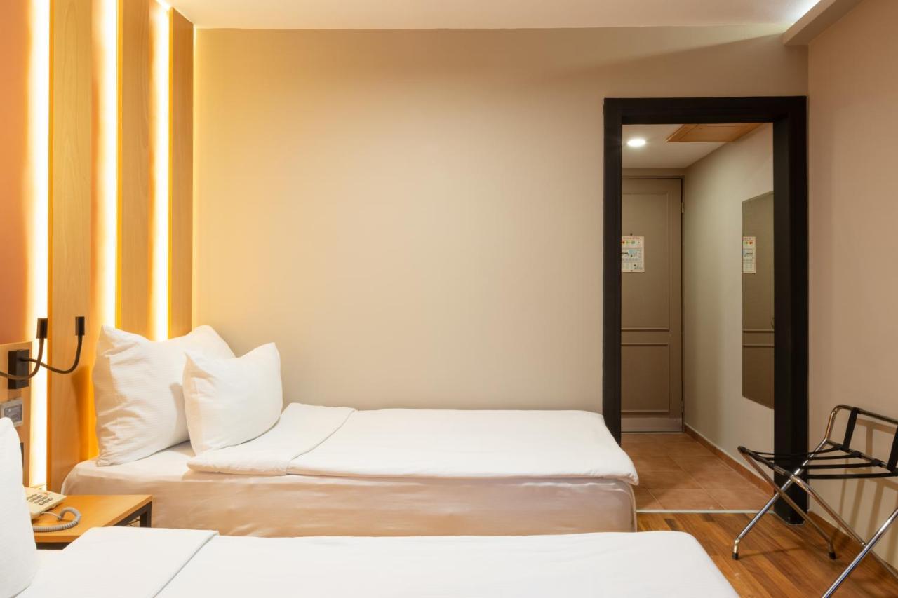 Antik Hotel Provincia di Istanbul Esterno foto